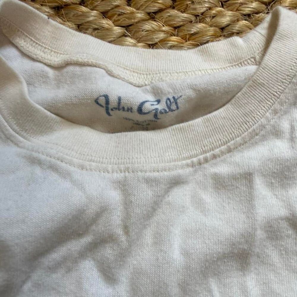 Brandy-melville Women's White and Cream T-shirt - Picture 2 of 3